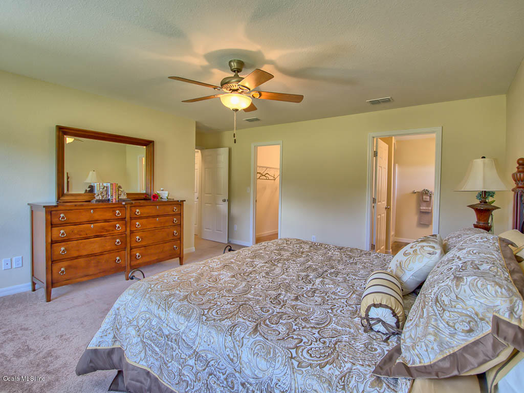 12370 SE 100TH Court, Belleview, FL 34420