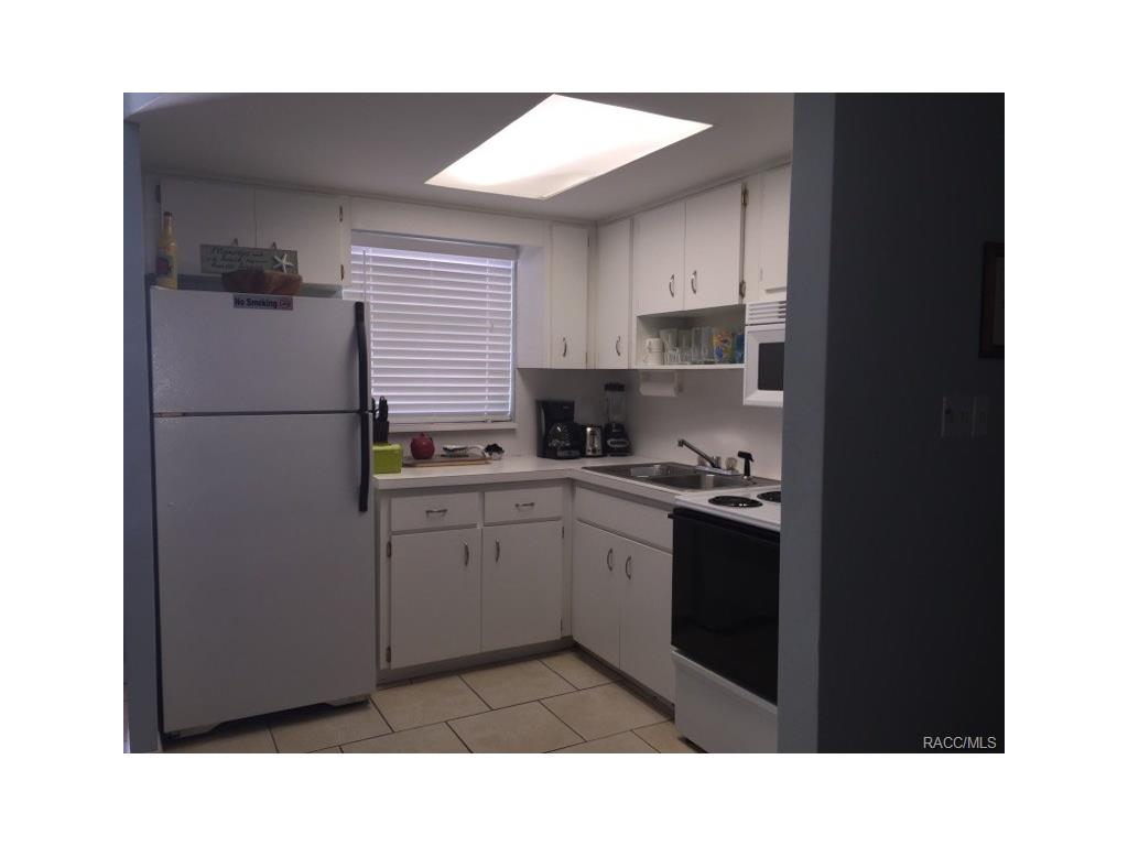 1412 SE Paradise Avenue, Crystal River, FL 34429