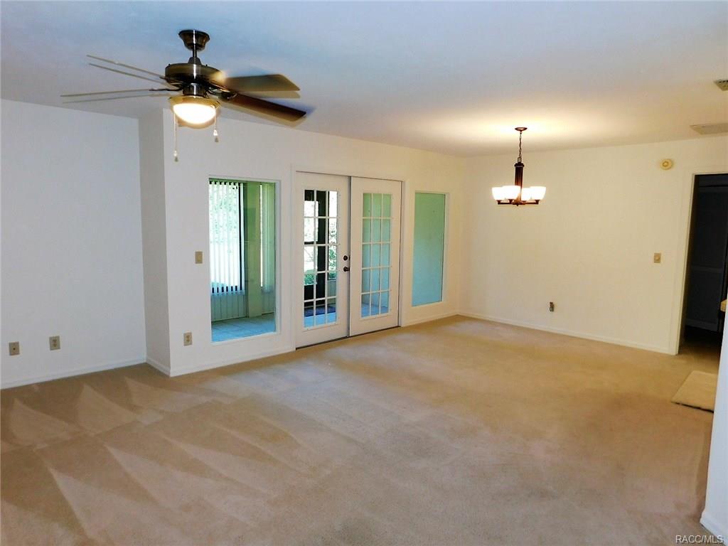 1728 N Envoy Drive, Crystal River, FL 34429