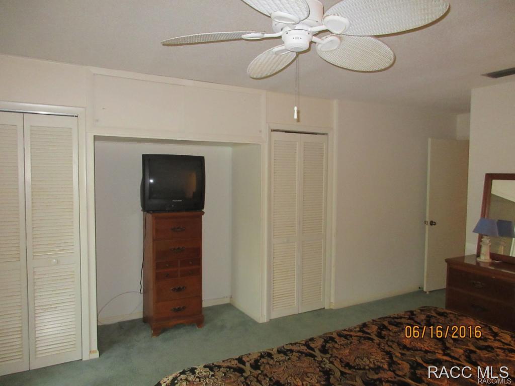 11588 W Kingfisher Court, Crystal River, FL 34429