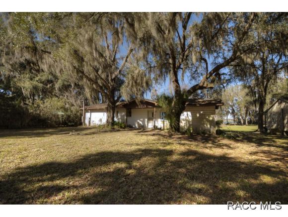 6199 W Riverbend Road, Dunnellon, FL 34433