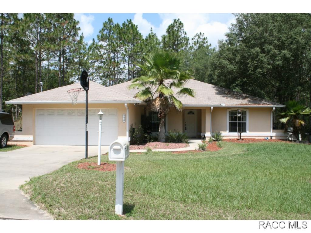7840 N Gibralter Dr, Citrus Springs, FL 34434