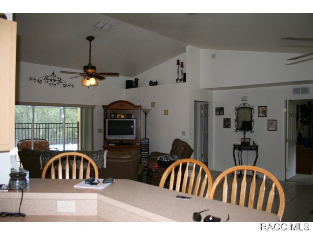 7840 N Gibralter Dr, Citrus Springs, FL 34434
