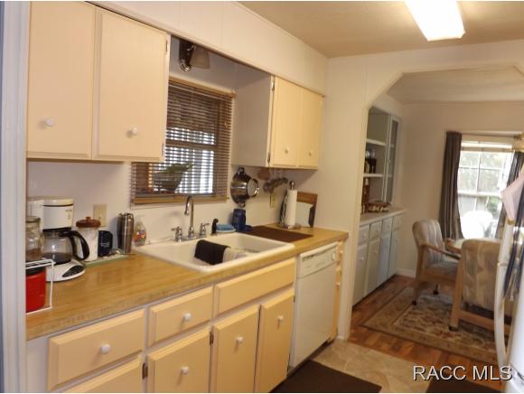 6363 S. Inlet Pt., Floral City, FL 34436