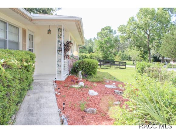 12394 S Aster Pt, Floral City, FL 34436