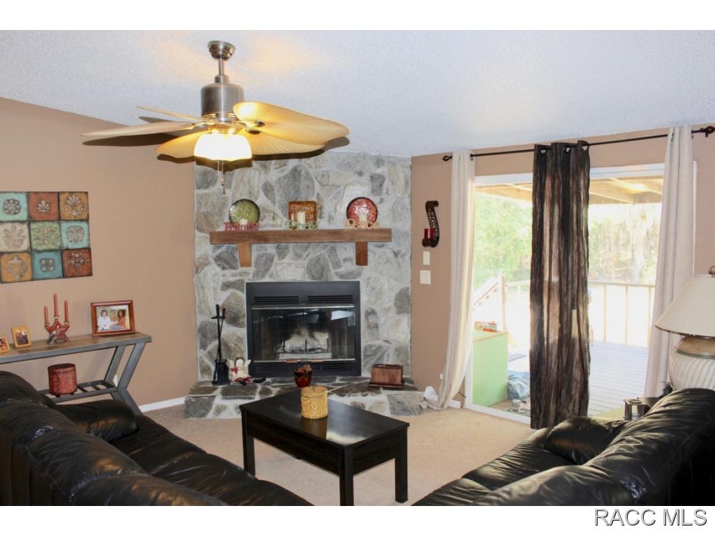 1285 E. Winnetka St., Hernando, FL 34442