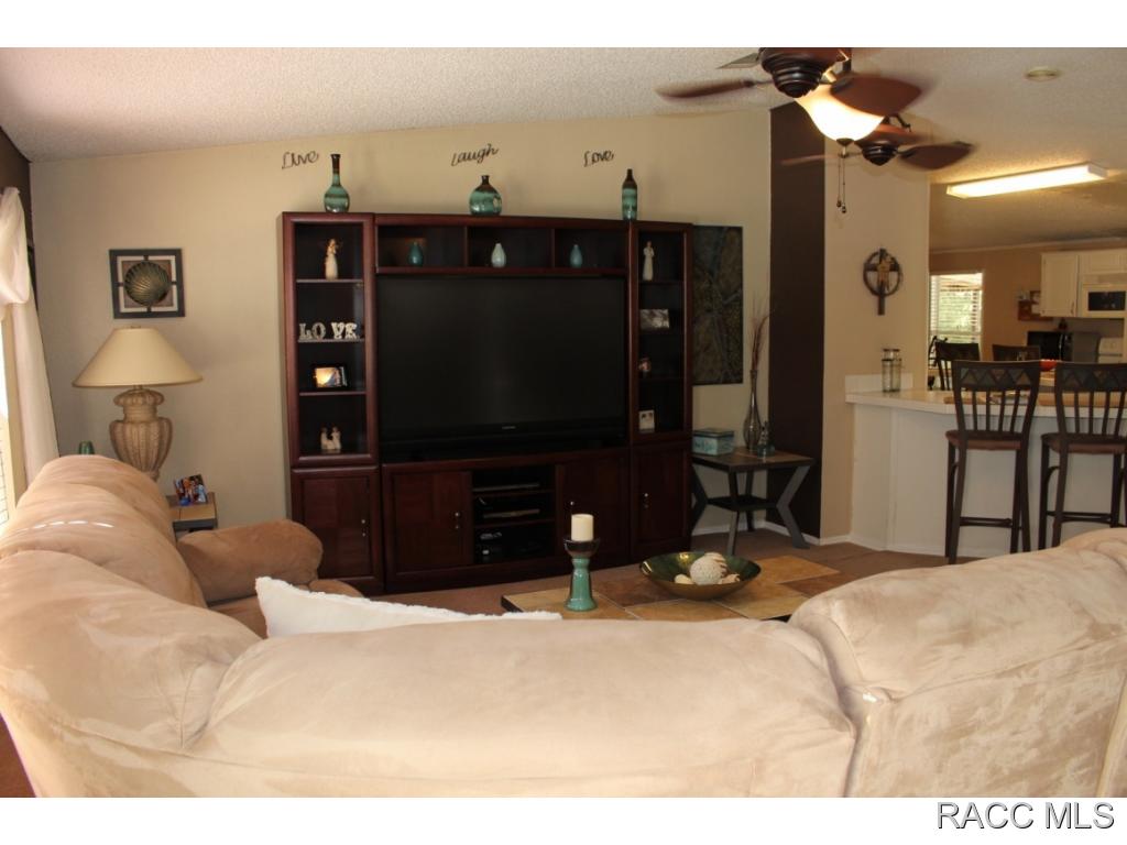 1285 E. Winnetka St., Hernando, FL 34442