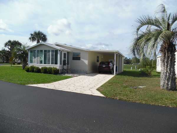 Walden Woods7043 W Lincolnshire DriveHomosassa, FL 34446