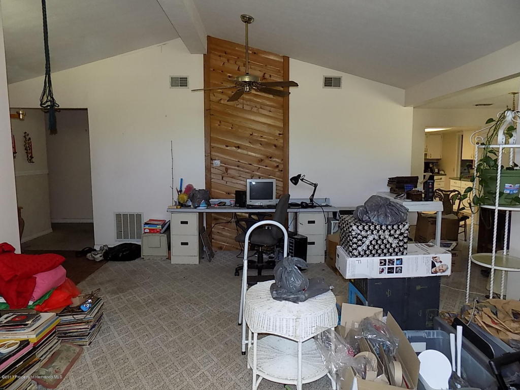 6 Laurelcherry Court, Homosassa, FL 34446