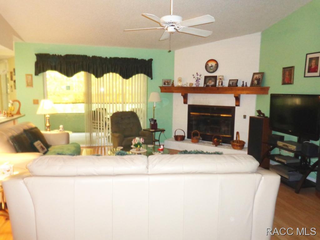 205 Linder Dr, Homosassa, FL 34446