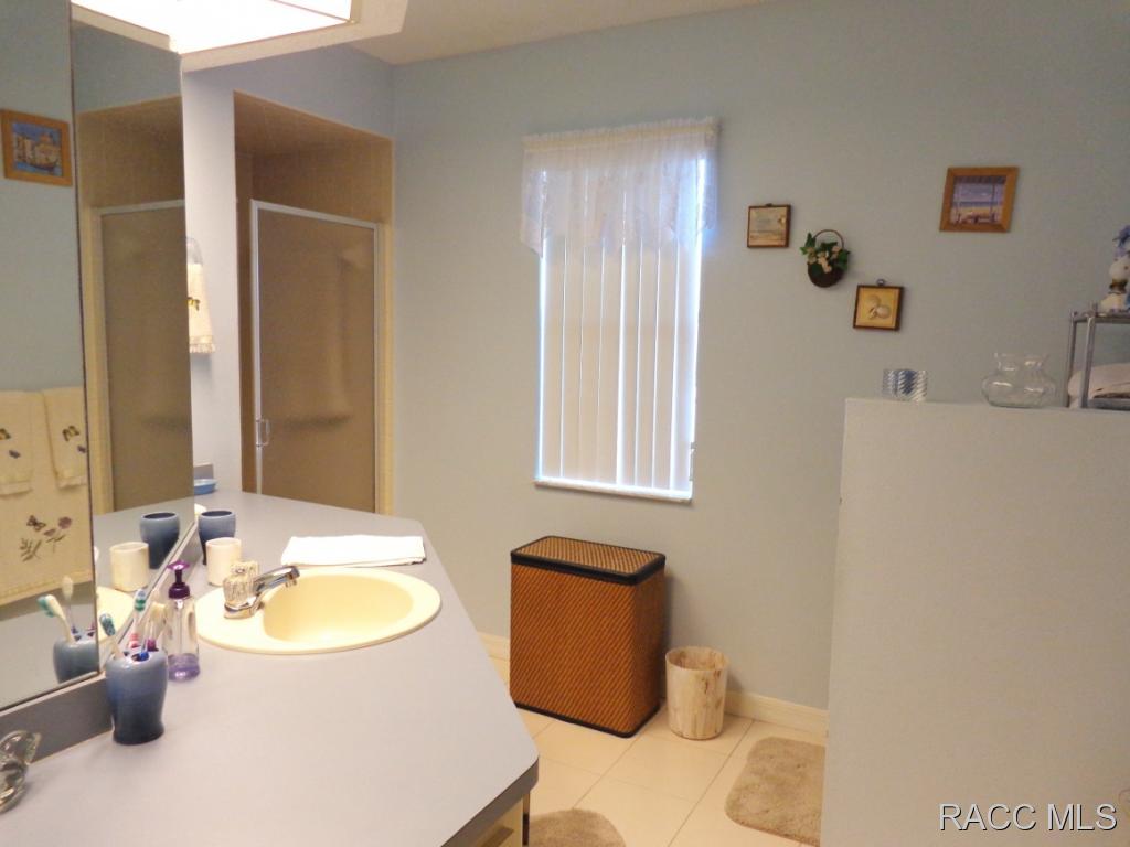 205 Linder Dr, Homosassa, FL 34446