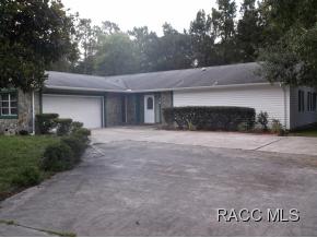 16 Sycamore Ct. S., Homosassa, FL 34446