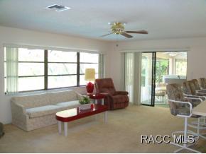 10 Pine Drive, Homosassa, FL 34446