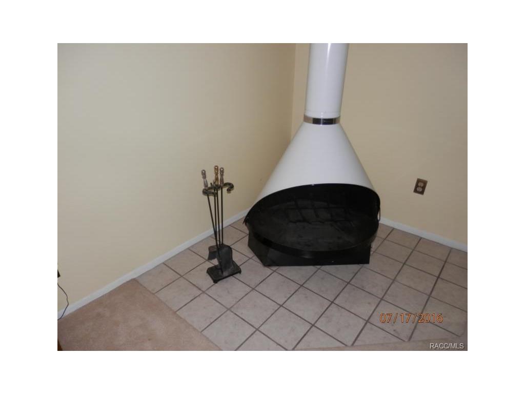 8071 W Homosassa Trail, Homosassa, FL 34448
