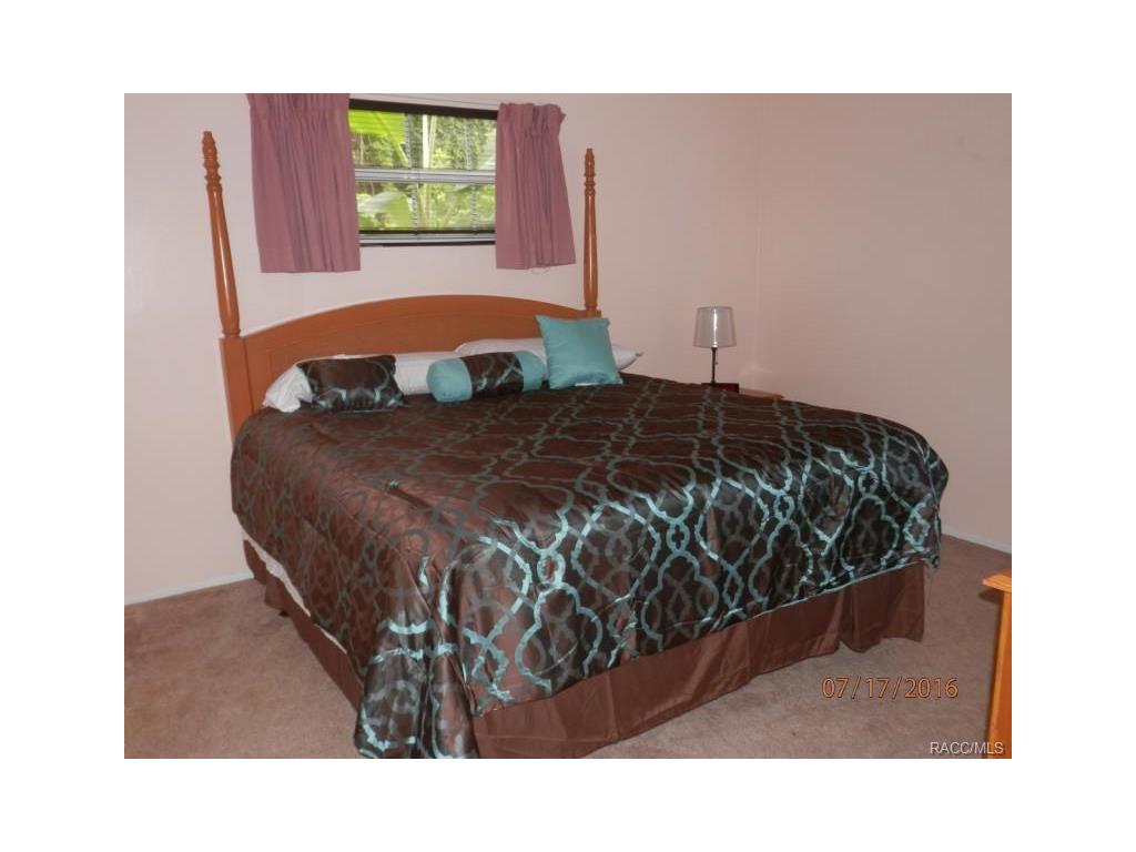 8071 W Homosassa Trail, Homosassa, FL 34448