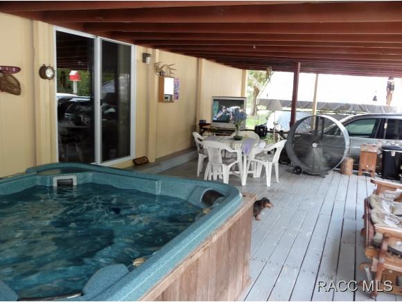10620 S Mandelay Loop, Homosassa, FL 34448