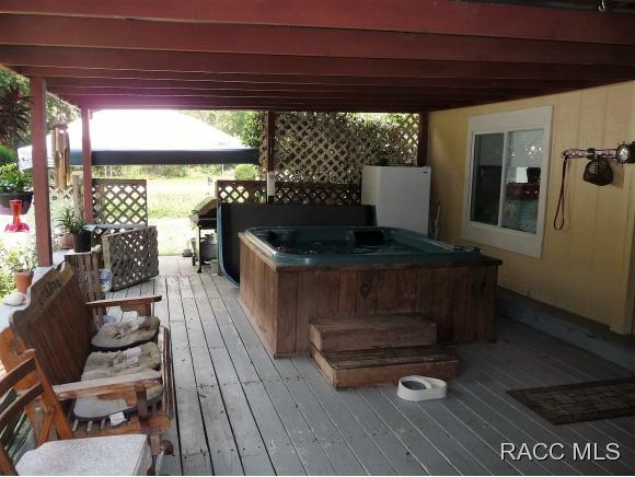 10620 S Mandelay Loop, Homosassa, FL 34448