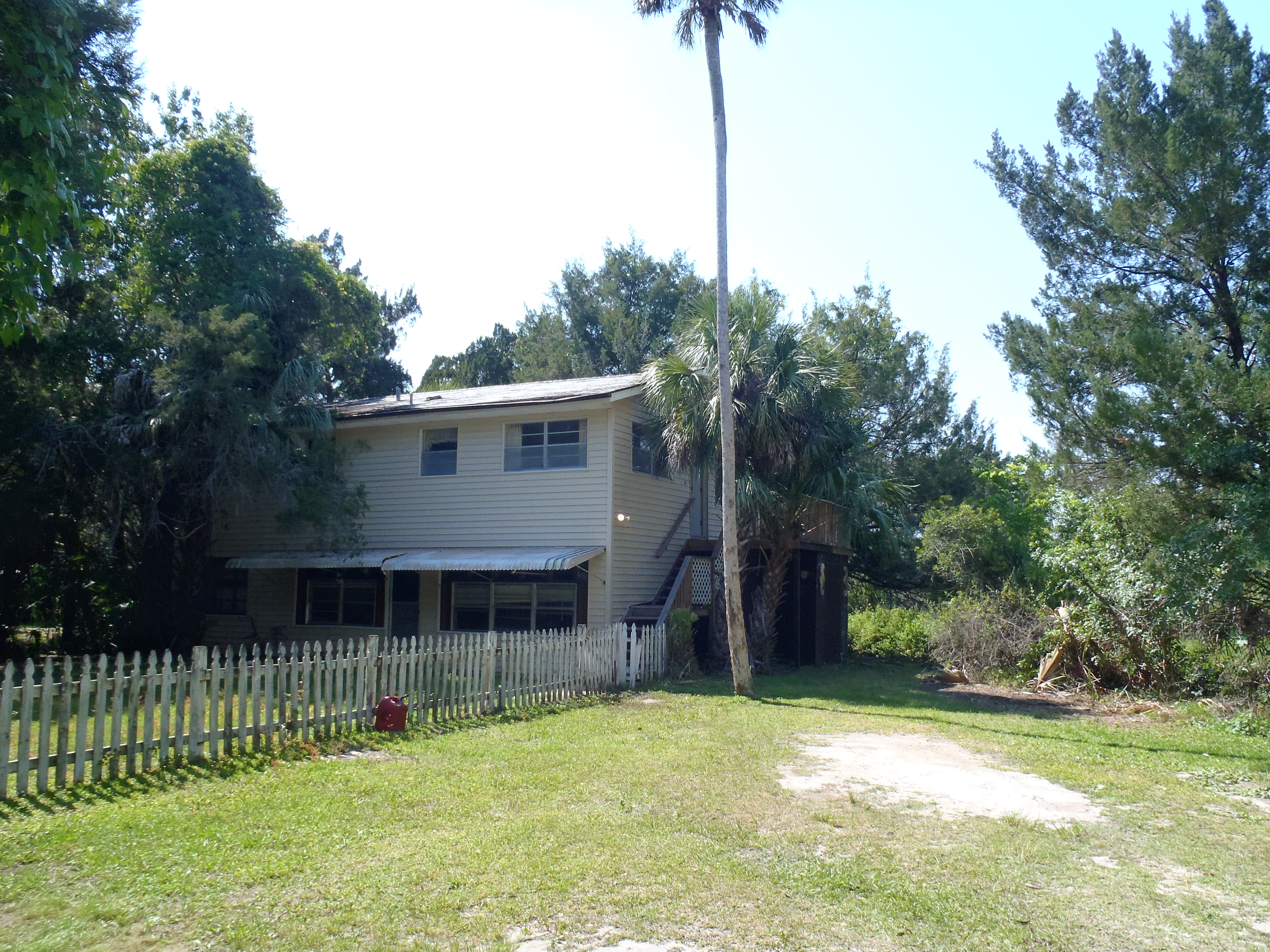 10669 W Halls River Rd., Homosassa, FL 34448