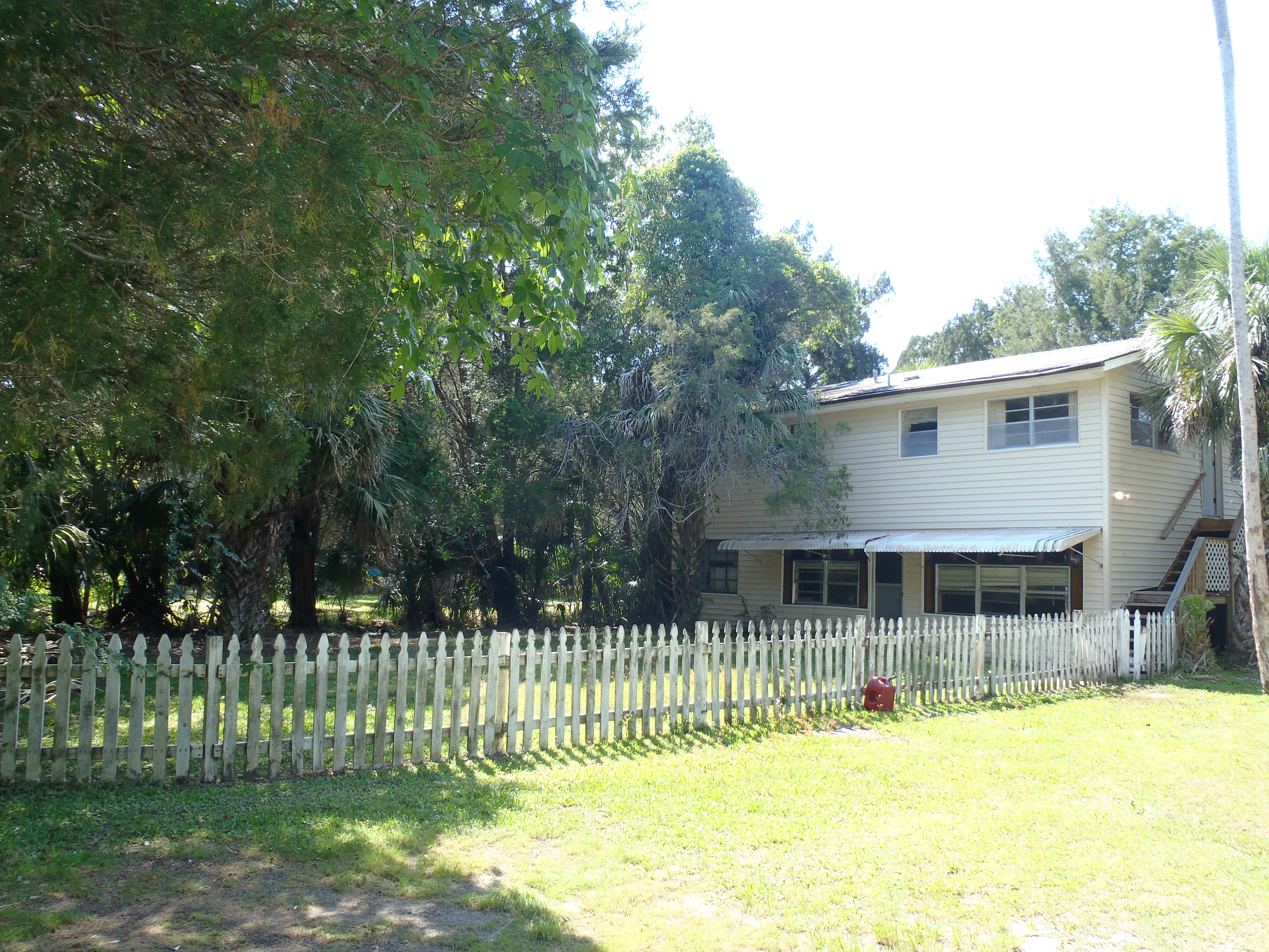 10669 W Halls River Rd., Homosassa, FL 34448