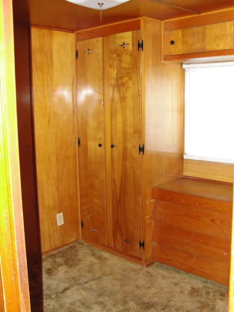 Leeson's Lakeshore Mobile Home Community606 Conroy AvenueInverness, FL 34450