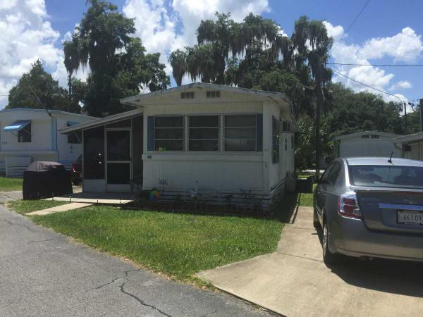 Leeson's Lakeshore Mobile Home Community230 Satellite AvenueInverness, FL 34450