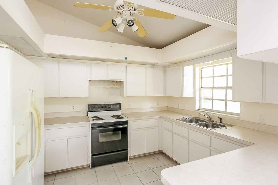 9441 E Mistwood Ct, Inverness, FL 34450