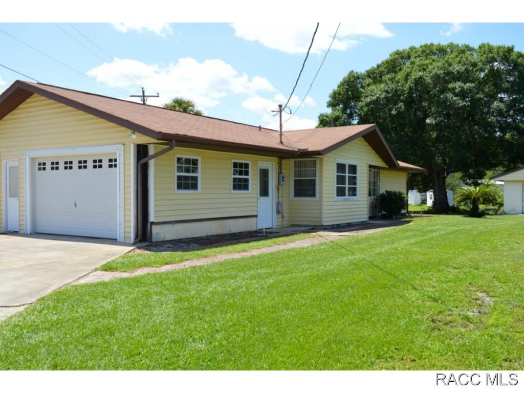 1125 S Shad Ter, Inverness, FL 34450
