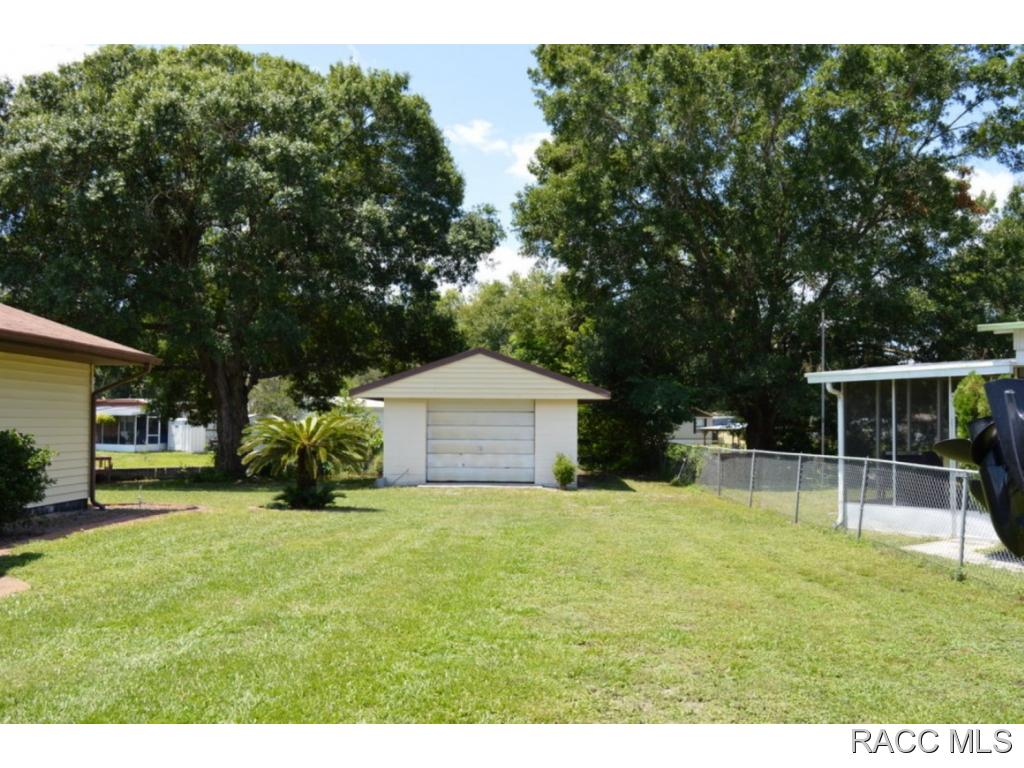 1125 S Shad Ter, Inverness, FL 34450