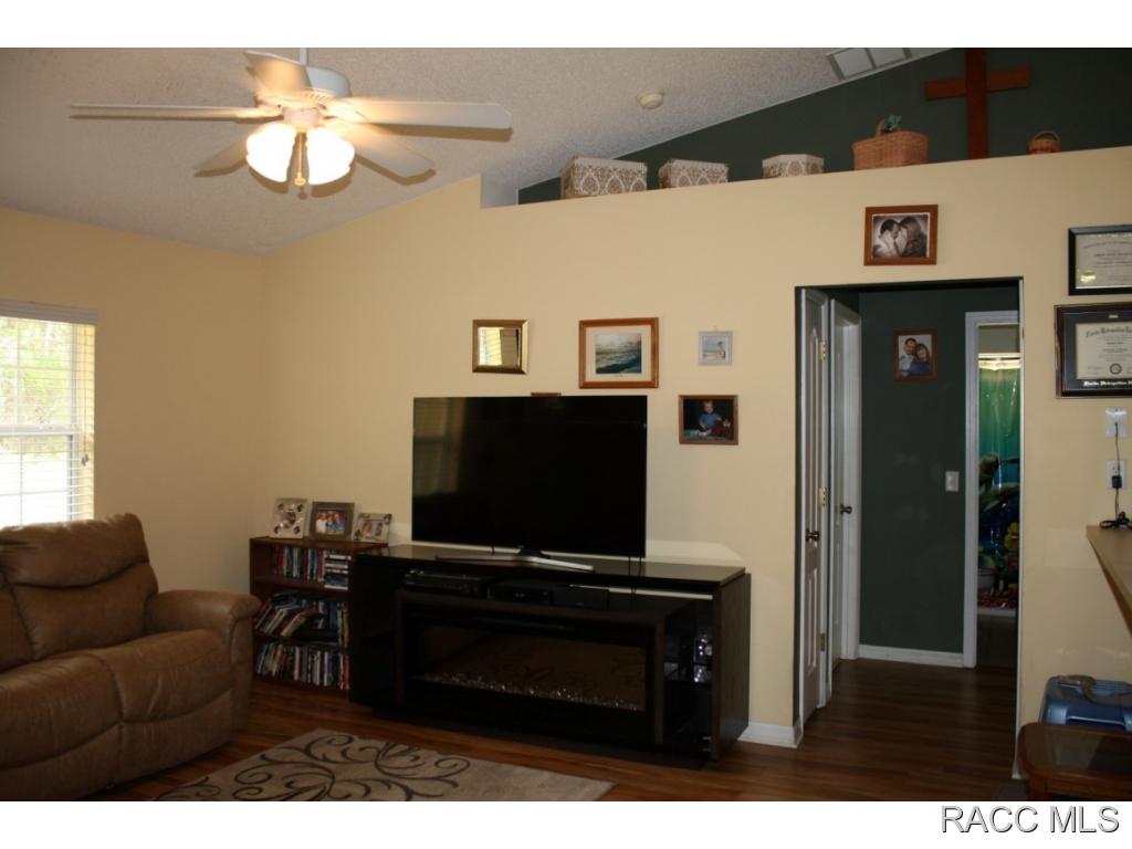 6658 E Gentry Street, Inverness, FL 34452