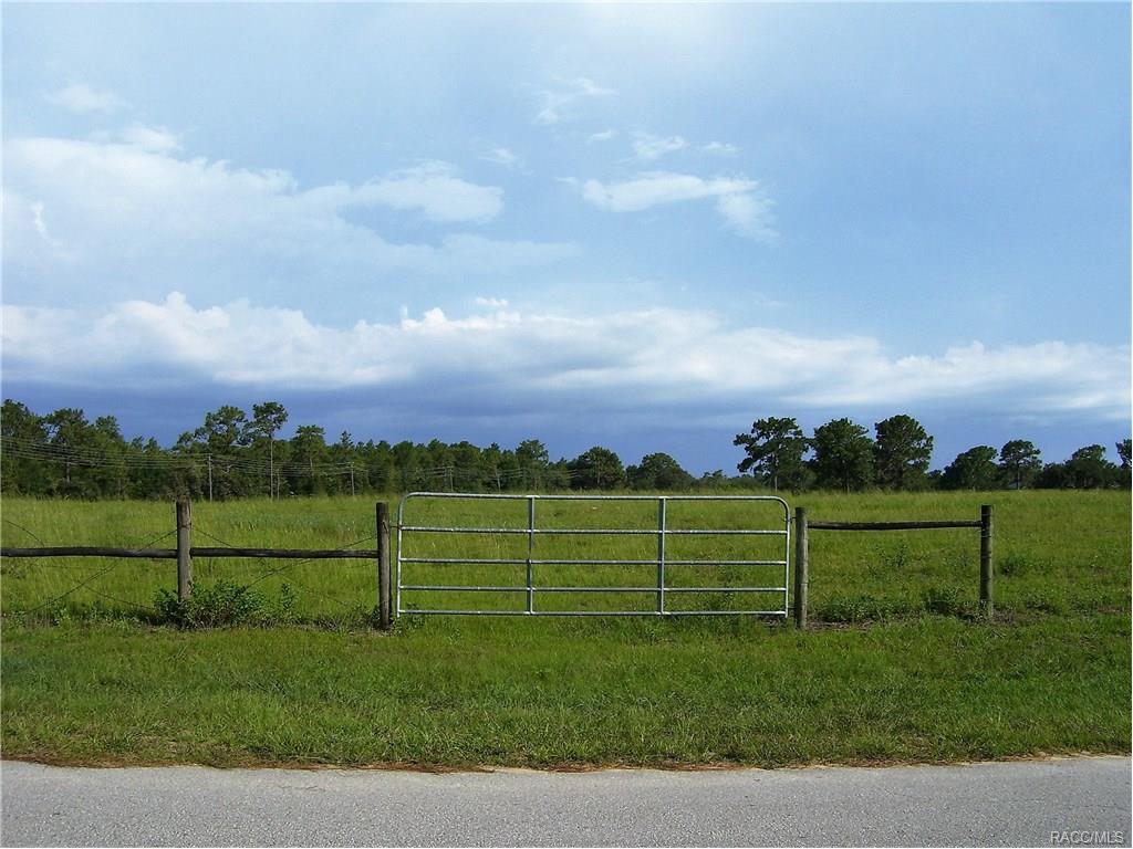 3850 E Oak Trace Path, Inverness, FL 34452