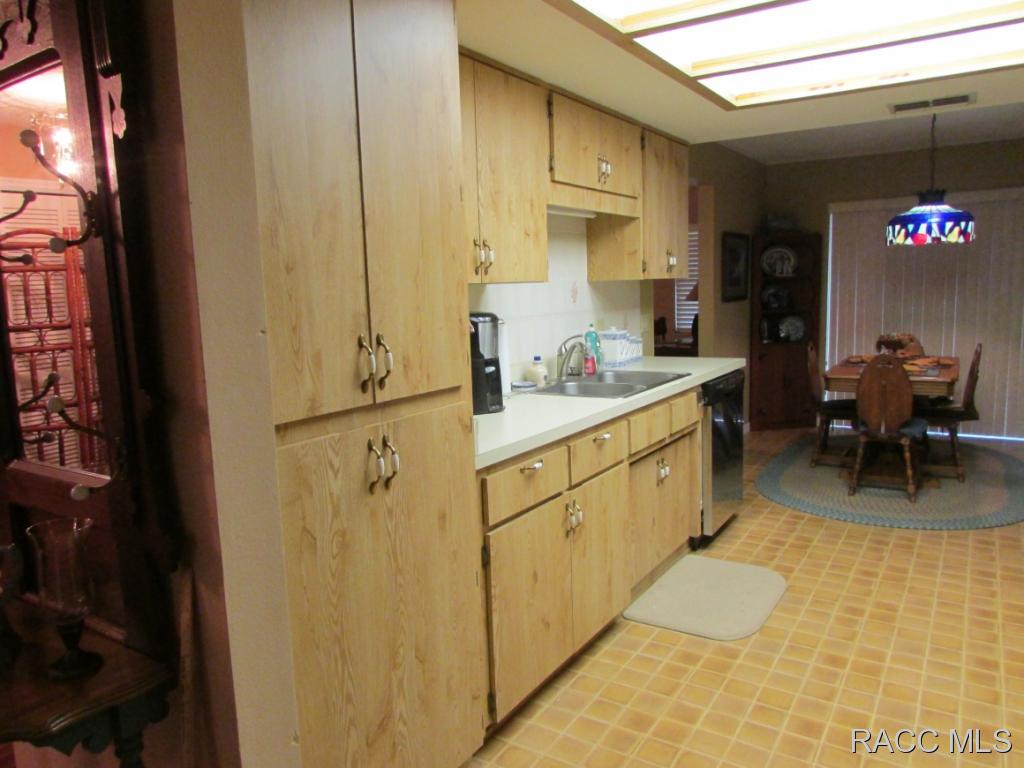 3635 S. Susan Pt., Inverness, FL 34452