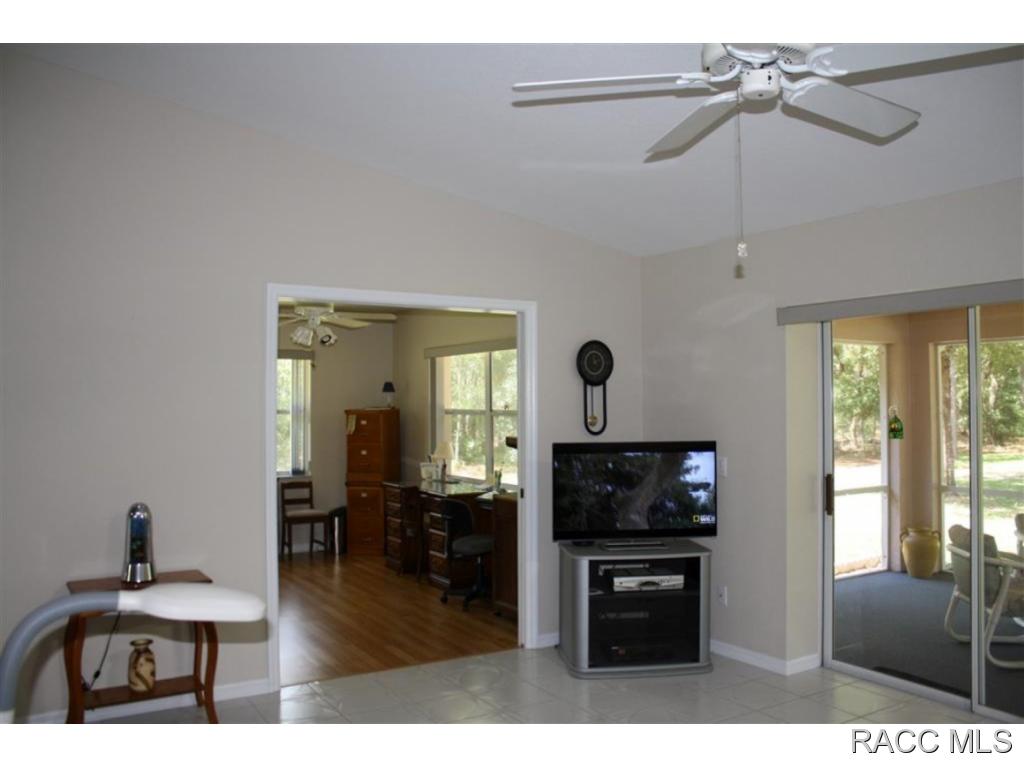 5686 S Dede Terrace, Inverness, FL 34452