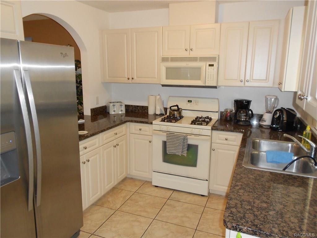 887 N Rembrandt Way, Inverness, FL 34453