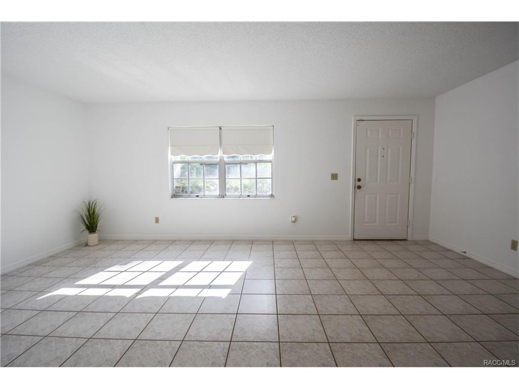 1137 Woodcrest Avenue, Inverness, FL 34453
