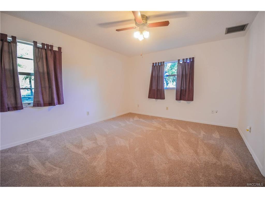 1137 Woodcrest Avenue, Inverness, FL 34453