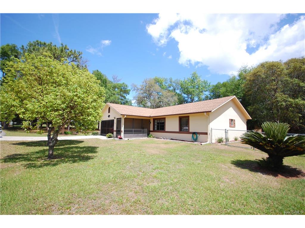 1884 Forest Drive, Inverness, FL 34453