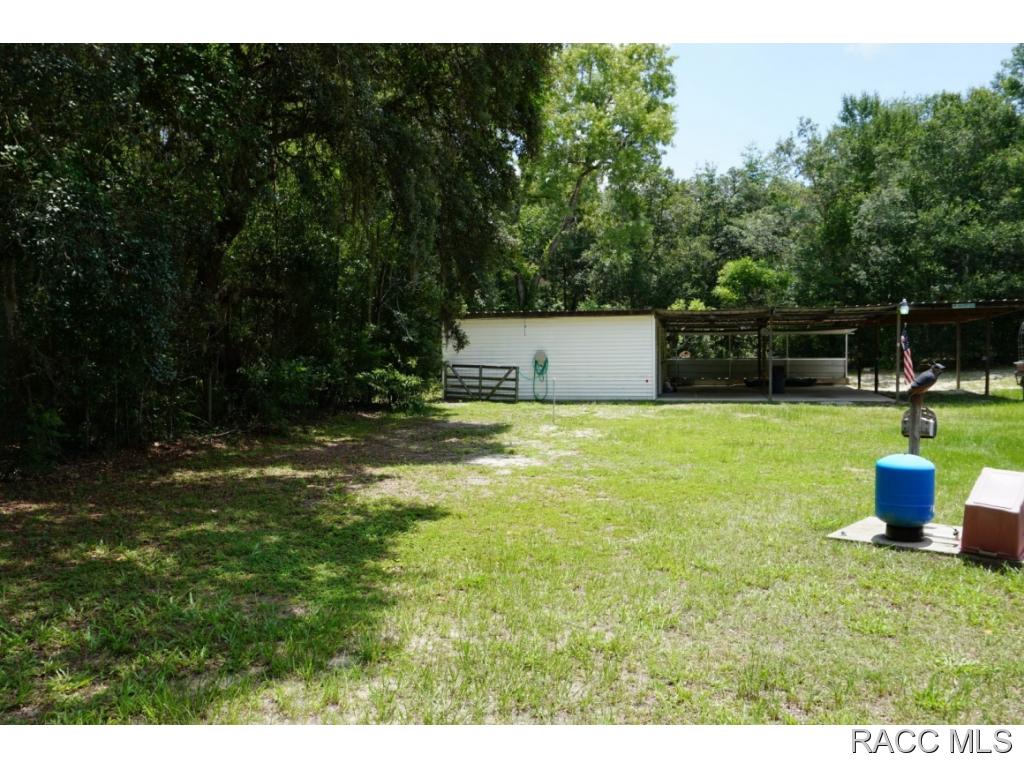 2496 E Hayes St, Inverness, FL 34453