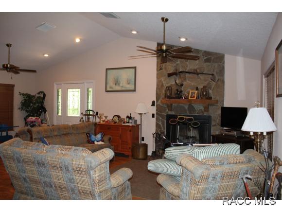 880 N. Plumjelly Pt, Inverness, FL 34453