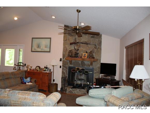 880 N. Plumjelly Pt, Inverness, FL 34453