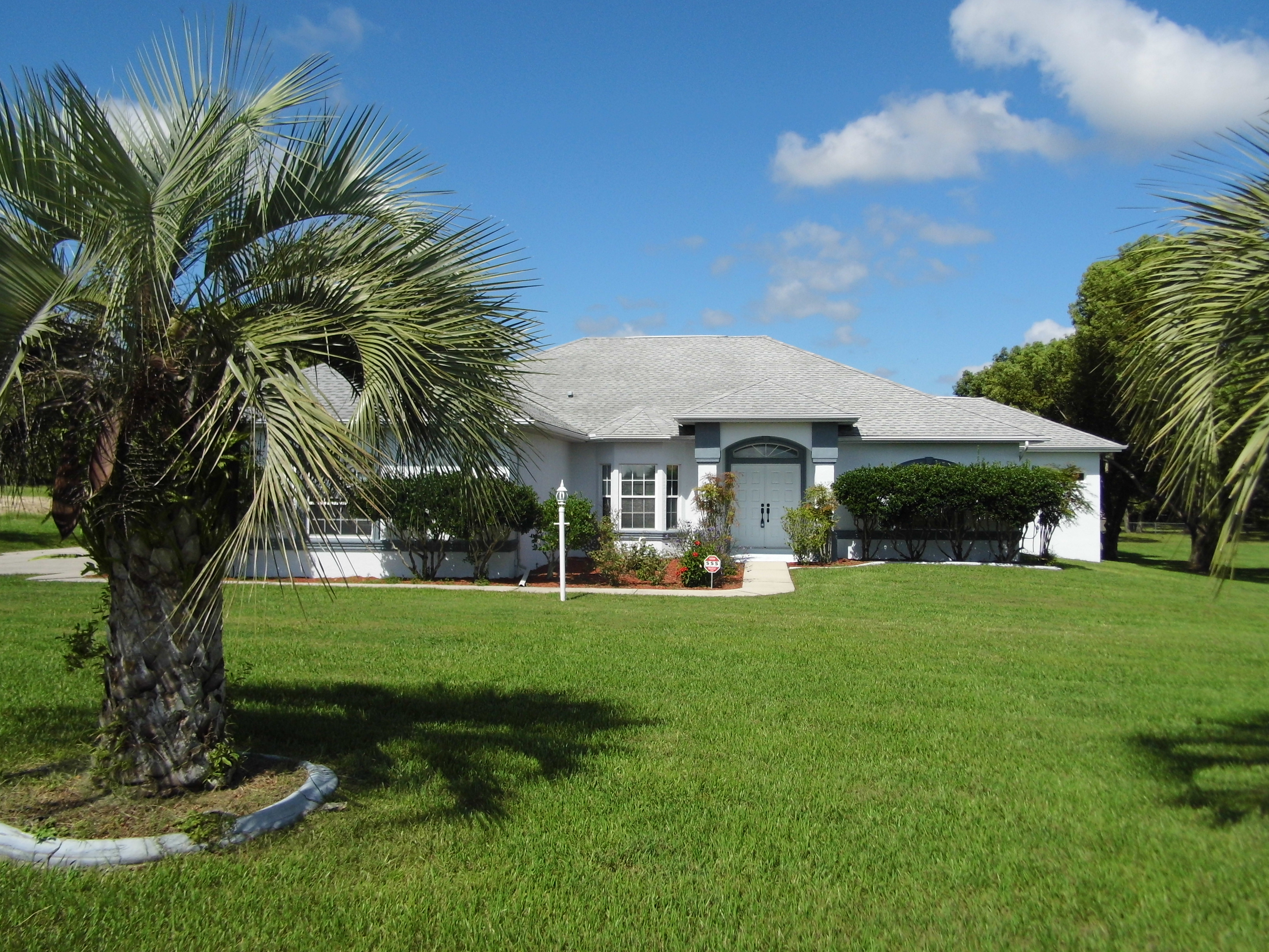 242 N Man O War Dr, Inverness, FL 34453