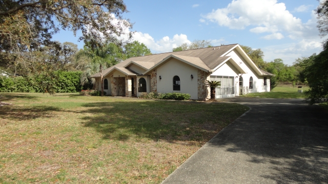 570 E Buckingham DrLecanto, FL, 34461Citrus County