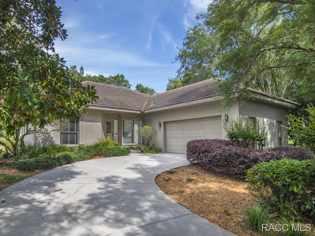 3185 W Bermuda Dunes Dr, Lecanto, FL 34461