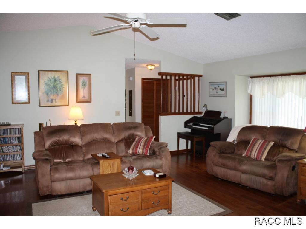 141 N Kensington, Lecanto, FL 34461
