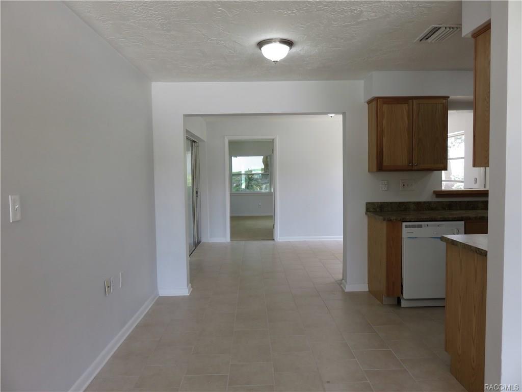 313 S Monroe Street, Beverly Hills, FL 34465