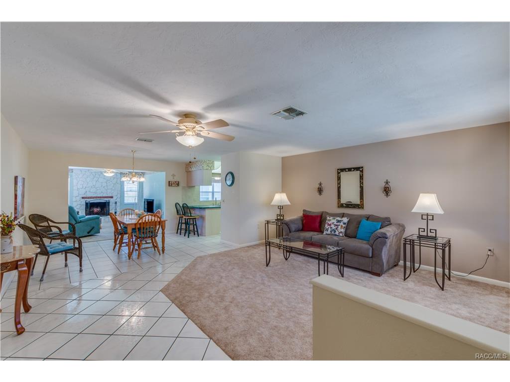 1065 W Buttonbush Drive, Beverly Hills, FL 34465