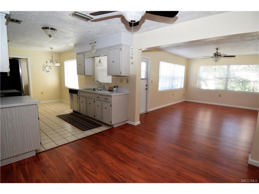 305 S Jefferson Street, Beverly Hills, FL 34465