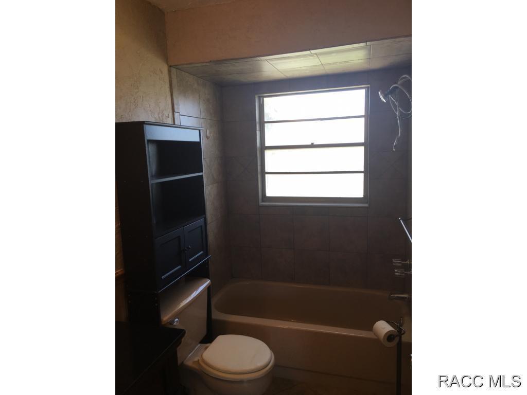 779 W Buttonbush Dr, Beverly Hills, FL 34465