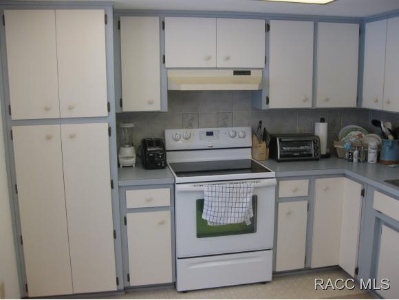 2140 W Harewood Place, Beverly Hills, FL 34465