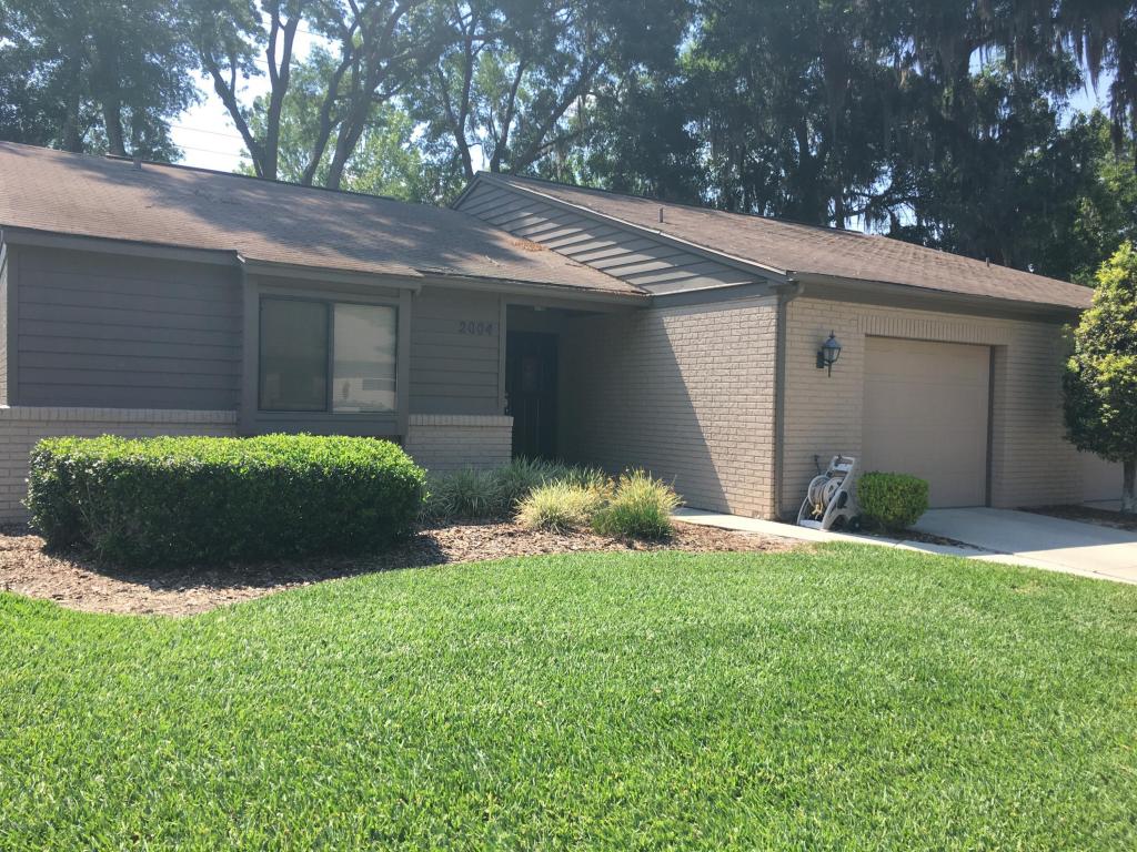 2004 SE 37th Court Circle, Ocala, FL 34471