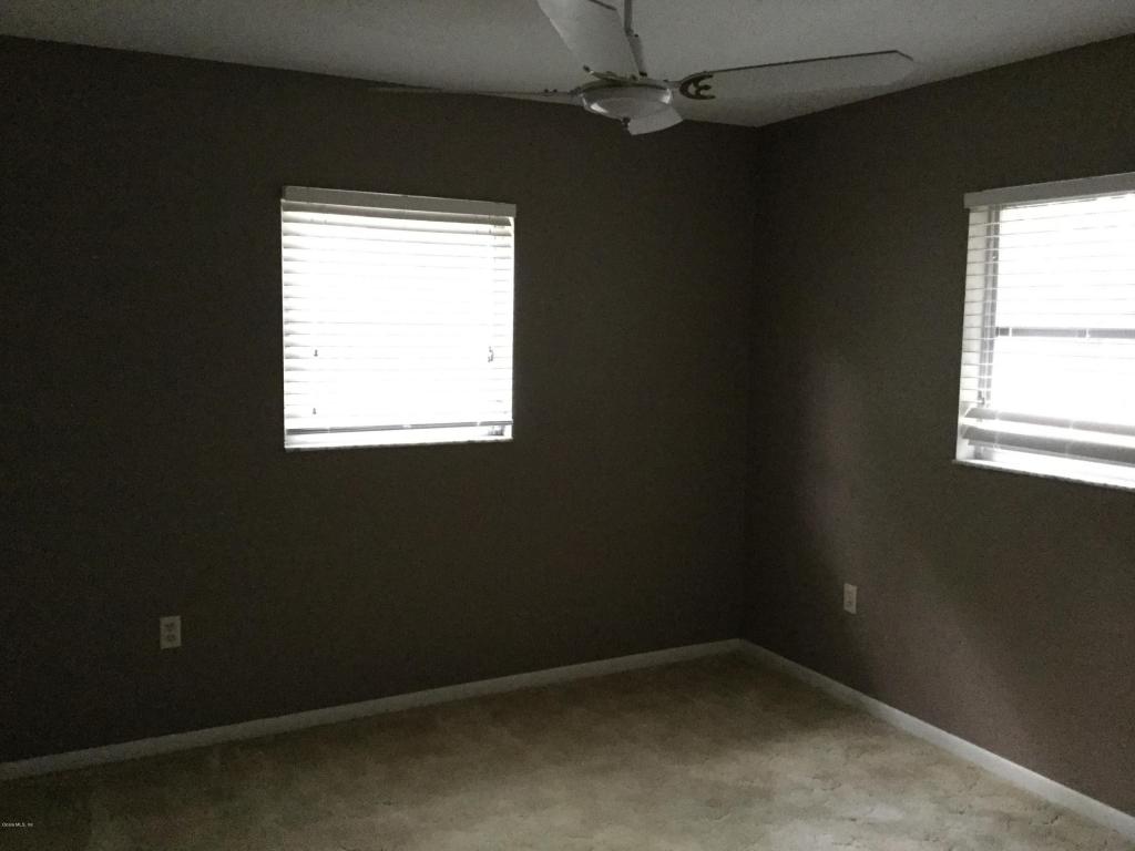 8 SILVER Terrace, Ocala, FL 34472